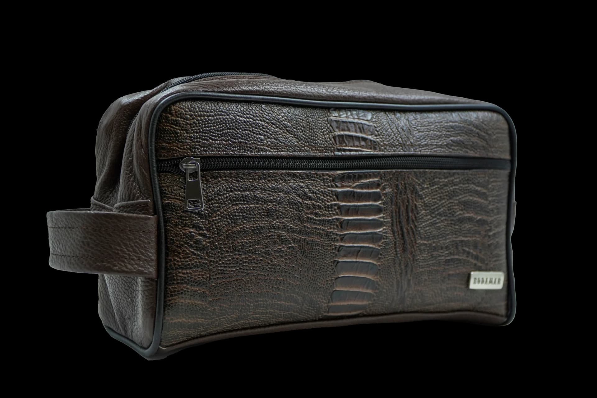 Men's Brown Crocodile-Embossed Pebbled Leather Toiletry Bag