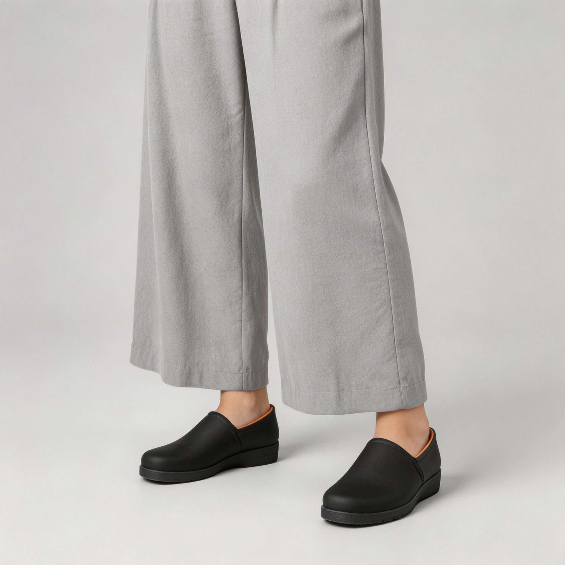 Zapato Clínico Negro de Mujer Confort 2020