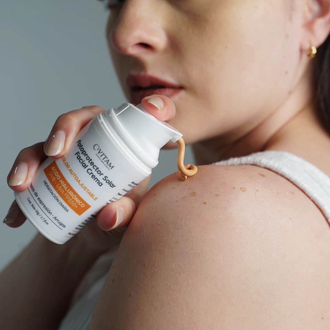 Fotoprotector Solar con Ácido Hialurónico vitam mall gran méxico export (2)